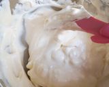 A picture of step 5 of Taiwanese fluffy cake.
