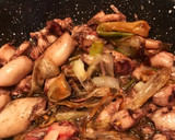Foto del paso 2 de la receta: Chopitos con ajos tiernos