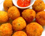 Foto langkah ke 4 dari resep Bola2 kentang keju.