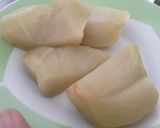 Foto del paso 2 de la receta: Ensalada de chayota / guatila / yota con cebolla morada.