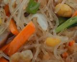 Foto langkah ke 5 dari resep Bihun Goreng Sayur.