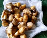 A picture of step 1 of Mushroom Korma.