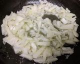 Foto langkah ke 1 dari resep Brown Onion Gravy.