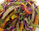 A picture of step 1 of Kachumbar Salad.
