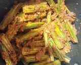 A picture of step 6 of Shegvani (Drumstick bhaji).