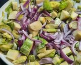 Foto del paso 5 de la receta: Esalada tibia: repollitos de Bruselas, zuquini y algo mas