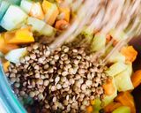 Foto del paso 3 de la receta: GUISO DE LENTEJONES CON VERDURAS 🍵🧅🫑🥕🥬🥔🍠🍵