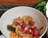 Foto langkah ke 2 dari resep Udang Saus Padang.