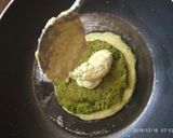 पालक मटर नमकीन पैन केक (Palak matar namkeen pan cake recipe in Hindi) रेसिपी चरण 7 फोटो