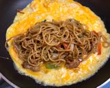 A picture of step 6 of Japanese Egg wrapped Fried Noodle(Omu Yakisoba).