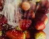 A picture of step 3 of Fresh Strawberries 🍓 juice.