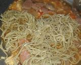 Foto langkah ke 3 dari resep *Seblak Mie Khas Bandung* dengan mie lemonilo.