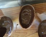 Foto del paso 2 de la receta: Huevos de Pascua Rellenos 🍫🐰