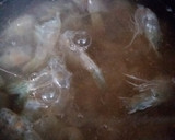 Foto del paso 2 de la receta: 🥣Garbanzos con langostinos🦐