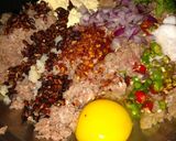 A picture of step 1 of Beef chapli kabab.