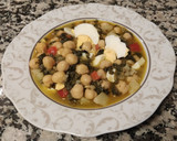 Foto del paso 4 de la receta: Potaje de garbanzos con espinacas y bacalao