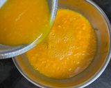 A picture of step 4 of Aamras Poori.