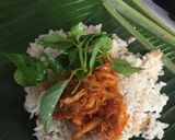 Foto langkah ke 5 dari resep Nasi Liwet Bakar Isi Pampis Tongkol dan Ayam Suwir Pedas.