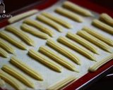 A picture of step 5 of Baked Churros with choco dip.