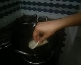 A picture of step 3 of Moong Dal Kachori.