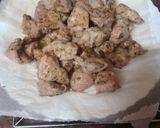 Foto del paso 2 de la receta: Guiso de garbanzos con espinacas y carne de cochino