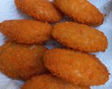 Foto langkah ke 5 dari resep Perkedel kentang krispi.