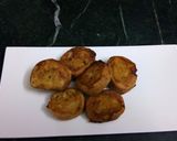 A picture of step 8 of Aloo Vadi.