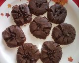 चोको चिप्स वाली चॉकलेट कूकीज़ (Choco chips wali chocolate cookies recipe in hindi) रेसिपी चरण 8 फोटो