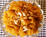 A picture of step 4 of Moong dal halwa.