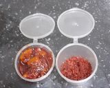 A picture of step 6 of Tikha --- Meetha thepla (spicy --- sweet roti).