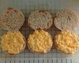 Foto langkah ke 2 dari resep Egg Mayo Burger.