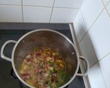 Une image de l'étape 3 de Sauce haricots rouges au lait de coco et curry.