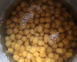 A picture of step 1 of Chole chana.
