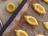 قاطو الزيت خفيف وبنين ويجي بكمية كبيرة