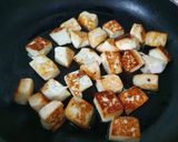 A picture of step 2 of Paneer Methi Matar Malai.