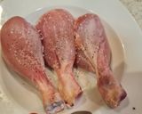 Foto del paso 2 de la receta: Jamoncitos de pollo en salsa de cebolla y berenjena