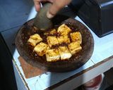Foto langkah ke 3 dari resep Penyet Tahu Sambal Cabe Kecap.
