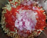 Foto del paso 3 de la receta: Alubias blancas con tomates y repollo, todo orgánico