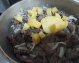 Foto del paso 3 de la receta: Bistec con papas y nopales