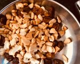 A picture of step 3 of Kaddu Halwa(pumpkin).