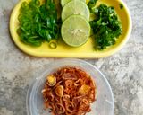 Foto langkah ke 1 dari resep Soto Ayam Medan.