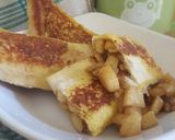 Foto langkah ke 8 dari resep Apple Pie stuffed French Toast.