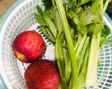 Hình bước làm 1 của món Nước ép cần tây, táo