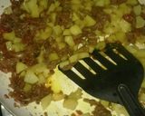 A picture of step 3 of Potatoe swirl burger.