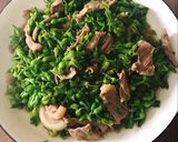 Hình bước làm 1 của món Bò xào hoa thiên lý