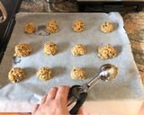 Φωτογραφία βήματος 6 της συνταγής Cowboy cookies II - αμερικανικά μπισκότα oatmeal με απ’ όλα!