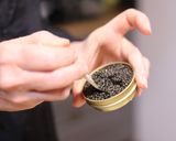 Hình bước làm 3 của món Galette Kiều Mạch Kem Tươi & Trứng Cá Tầm (Caviar) Muối