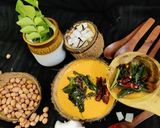 A picture of step 4 of Coconut Peanut Chutney.