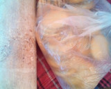 Foto del paso 1 de la receta: Paletas de salchichón con baño de chocolate