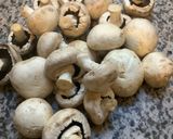 Une image de l'étape 1 de Velouté 🍄🪵châtaignes 🌰champignons de Paris🧀fromage de brebis🍁.